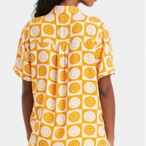 NWT Mighty Fine Always Sunny Woman’s Shirt M - Picture 2 of 6